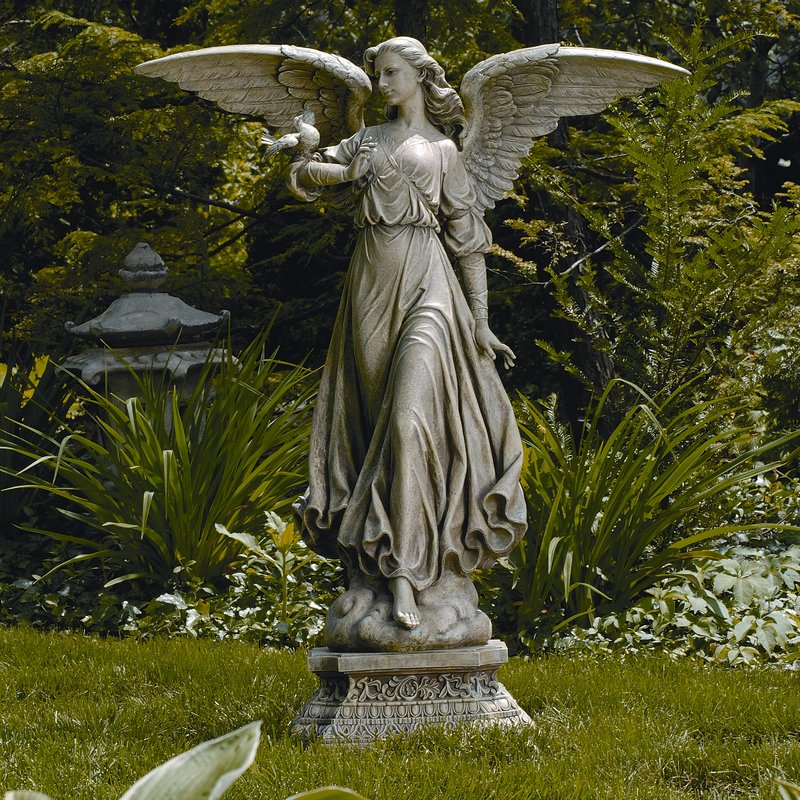 Garden statues that will make your garden fully grand - Decorifusta