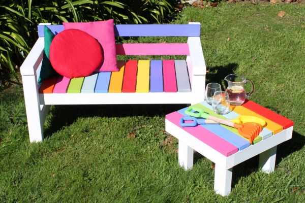childrens outdoor table and chairs