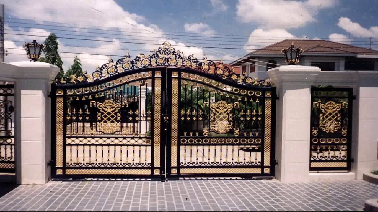 Varieties house gate design that can be appropriate for a person